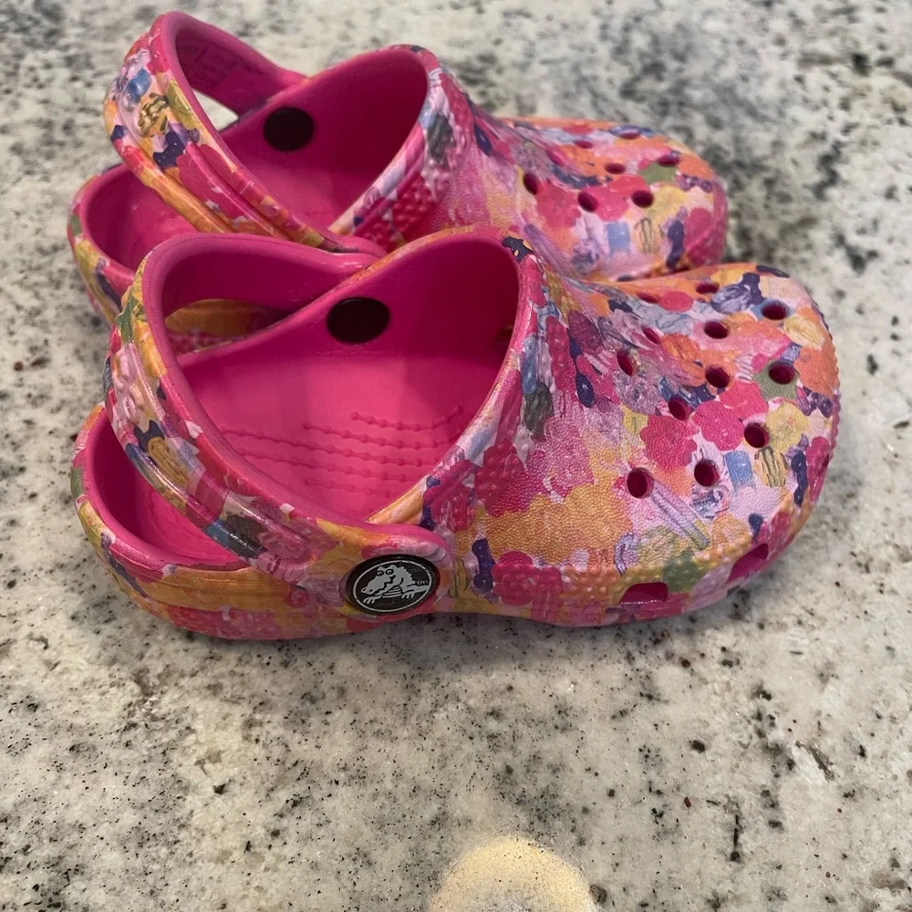 CROCS Kids Water Shoes - Pink and Orange - Picture 3 of 6